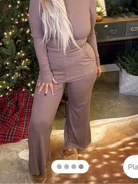 Grace + Emma ribbed lounge pants- NWT